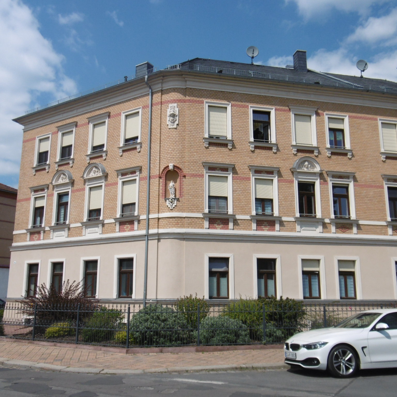 Helle, hochwertige und energieeffiziente 3- Zimmer- Wohnung mit Balkon in Kaditz/ Mickten!